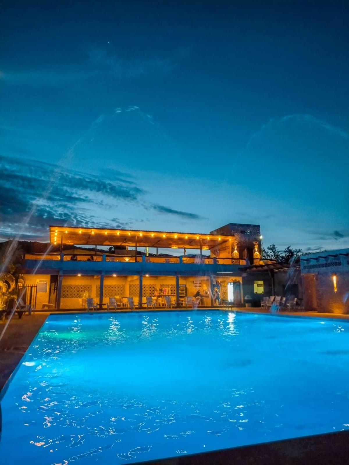 Hotel La Rosa Nautica Club à Guaduas Extérieur photo